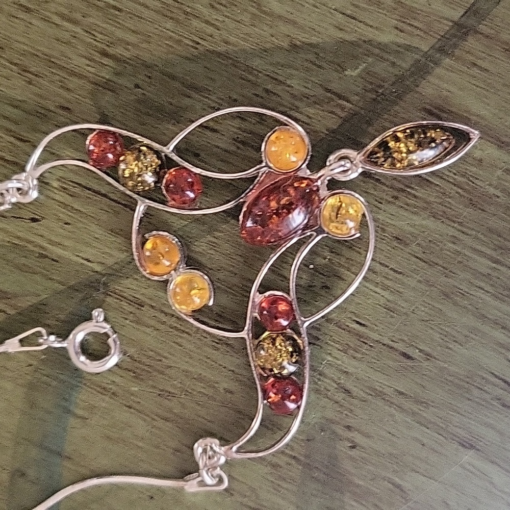Tri Color Amber Necklace - Picture 2 of 7